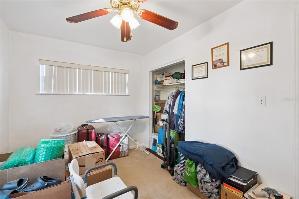 En Venta: $255,000 (3 camas, 2 baños, 1122 Pies cuadrados)