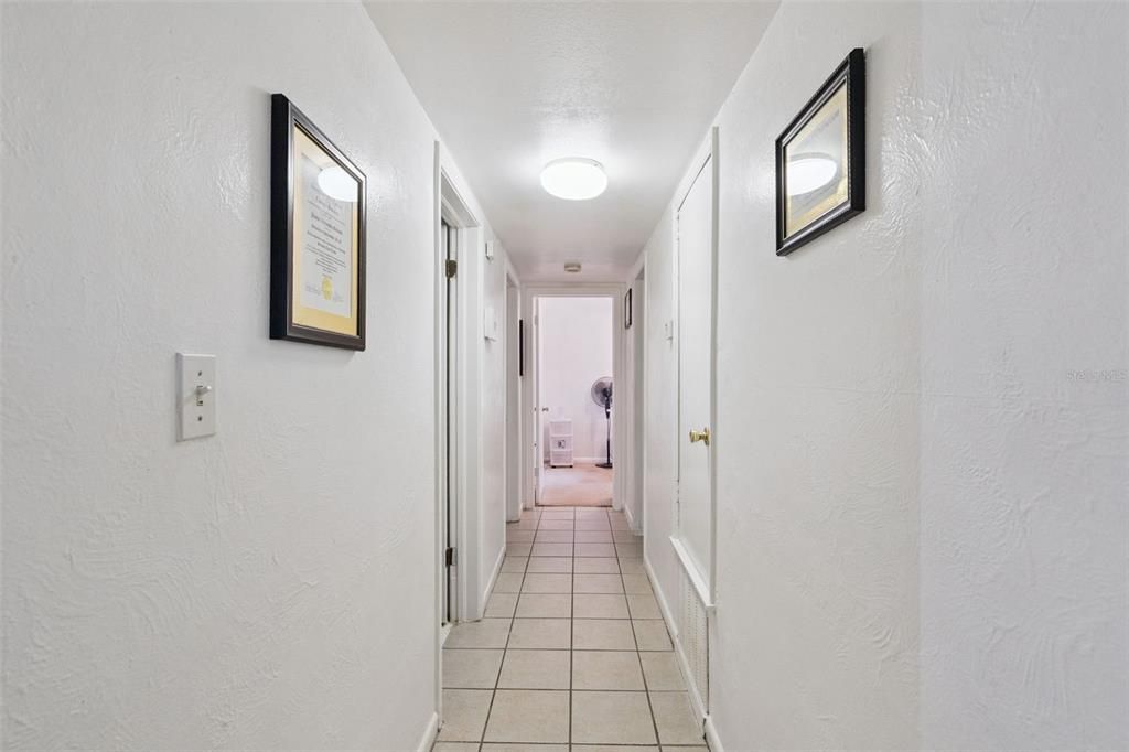 En Venta: $255,000 (3 camas, 2 baños, 1122 Pies cuadrados)