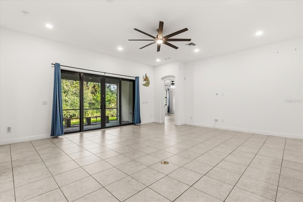 For Sale: $625,000 (4 beds, 3 baths, 2898 Square Feet)