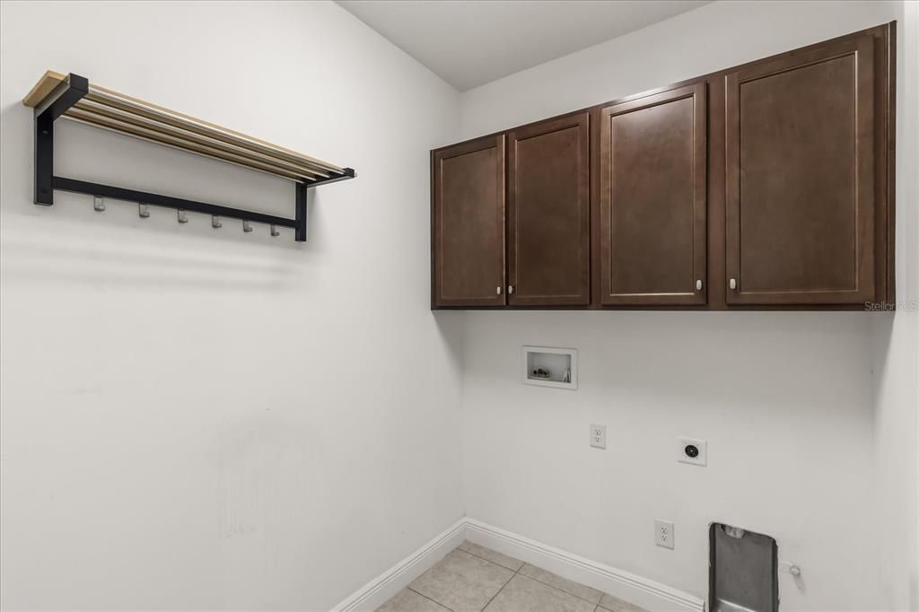 For Sale: $625,000 (4 beds, 3 baths, 2898 Square Feet)