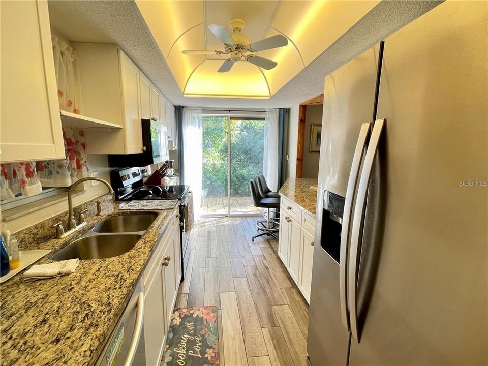 В аренду: $2,100 (2 спален, 2 ванн, 1247 Квадратных фут)