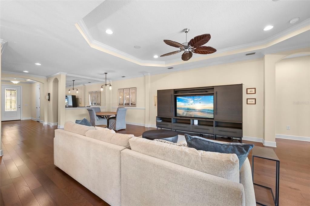 На продажу: $1,089,000 (3 спален, 3 ванн, 2262 Квадратных фут)