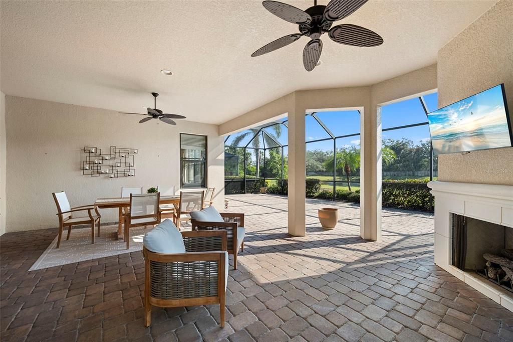 На продажу: $1,089,000 (3 спален, 3 ванн, 2262 Квадратных фут)