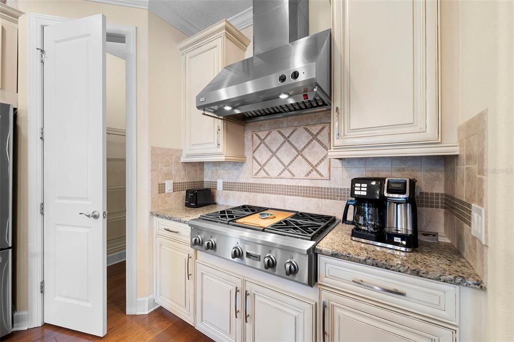 На продажу: $1,089,000 (3 спален, 3 ванн, 2262 Квадратных фут)