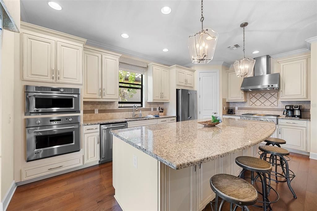 На продажу: $1,089,000 (3 спален, 3 ванн, 2262 Квадратных фут)