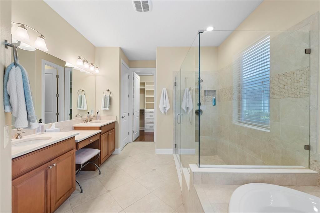 На продажу: $1,089,000 (3 спален, 3 ванн, 2262 Квадратных фут)