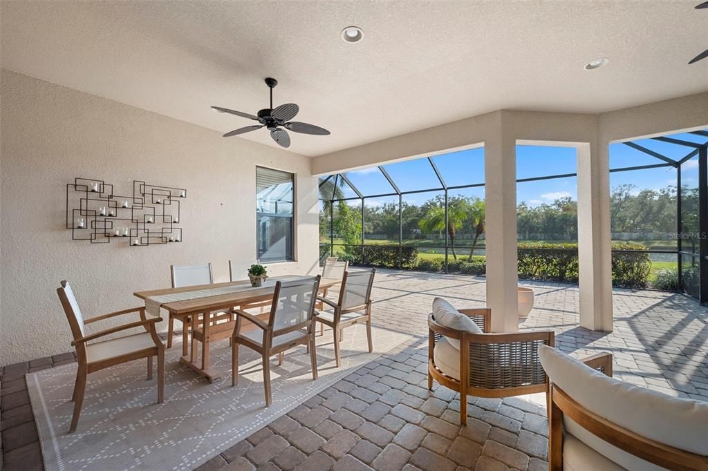 На продажу: $1,089,000 (3 спален, 3 ванн, 2262 Квадратных фут)