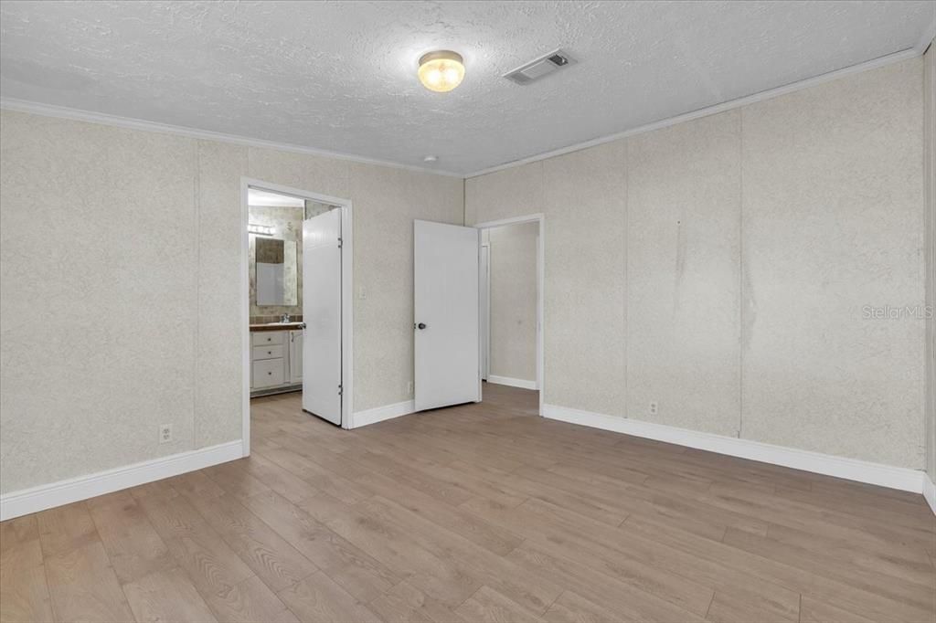 Activo con contrato: $125,000 (2 camas, 2 baños, 1188 Pies cuadrados)