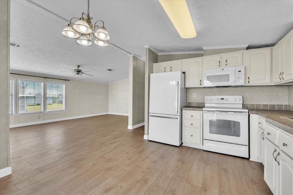 Activo con contrato: $125,000 (2 camas, 2 baños, 1188 Pies cuadrados)