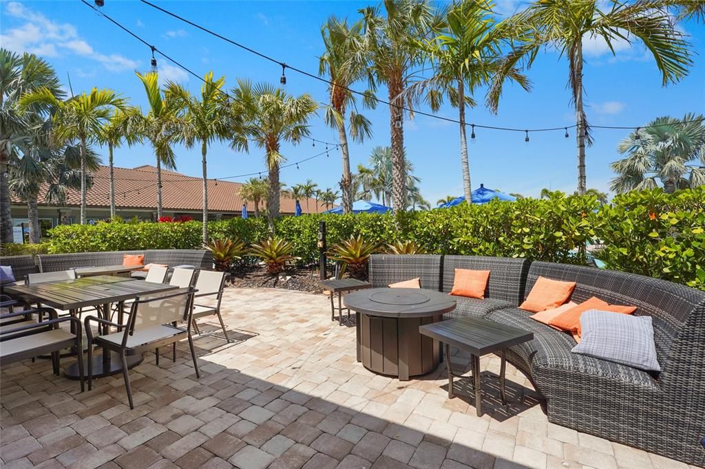 En Venta: $749,900 (2 camas, 2 baños, 1682 Pies cuadrados)