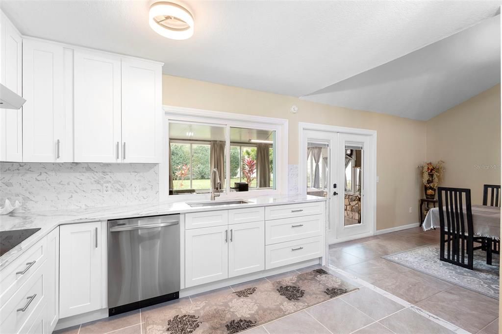 En Venta: $425,000 (3 camas, 2 baños, 1511 Pies cuadrados)