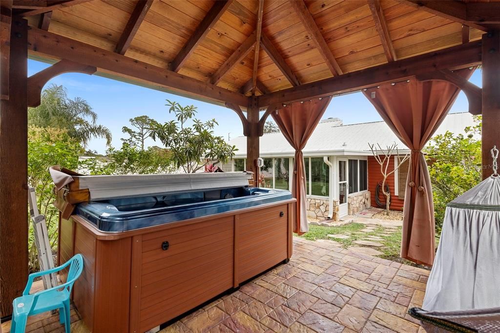 En Venta: $425,000 (3 camas, 2 baños, 1511 Pies cuadrados)