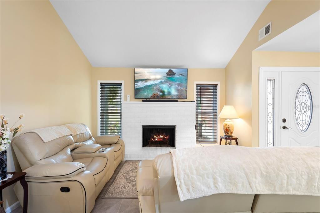 En Venta: $425,000 (3 camas, 2 baños, 1511 Pies cuadrados)