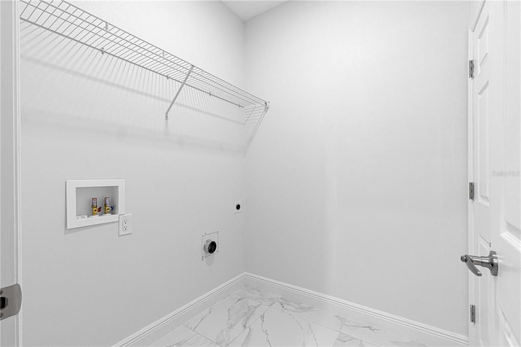 En Venta: $245,000 (3 camas, 2 baños, 1156 Pies cuadrados)