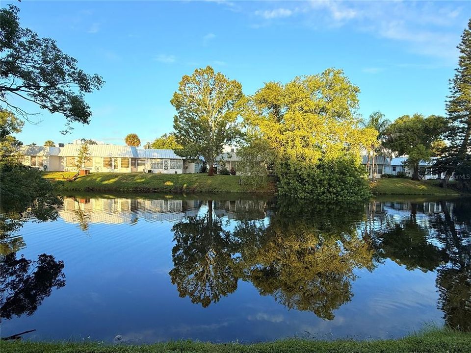 For Rent: $1,400 (2 beds, 2 baths, 888 Square Feet)