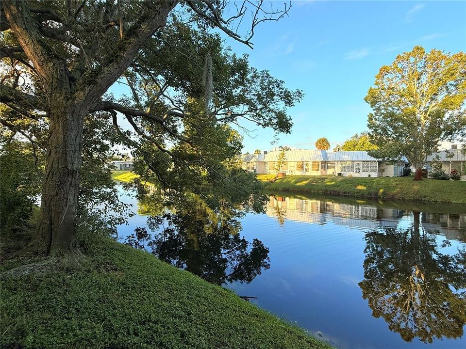 For Rent: $1,400 (2 beds, 2 baths, 888 Square Feet)