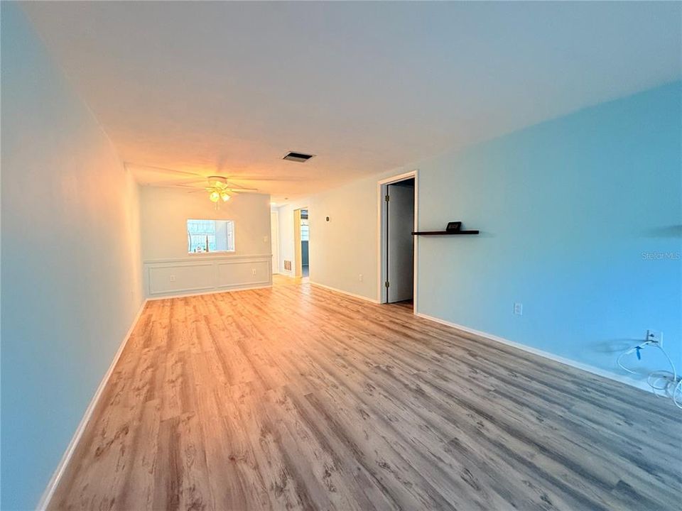 For Rent: $1,400 (2 beds, 2 baths, 888 Square Feet)