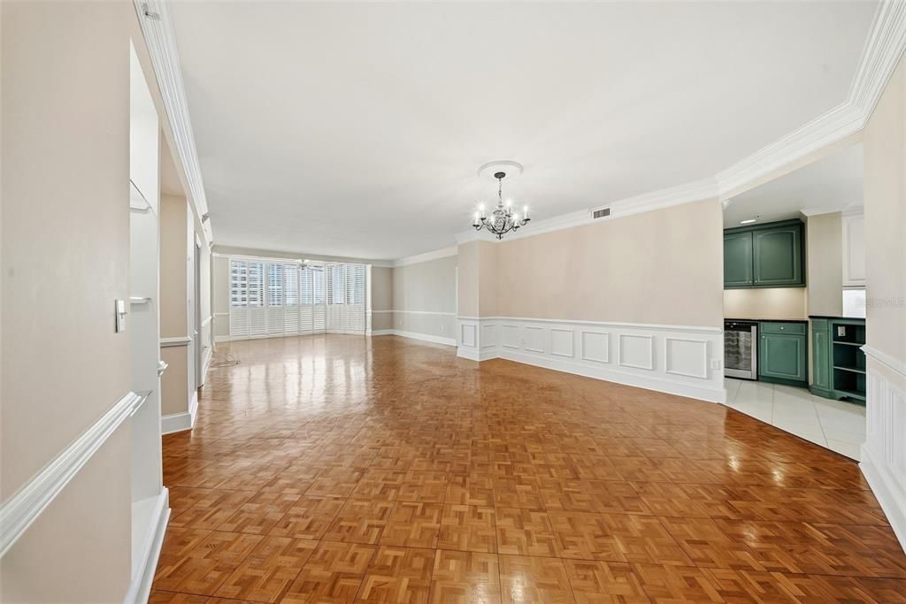 For Sale: $825,000 (3 beds, 2 baths, 1905 Square Feet)