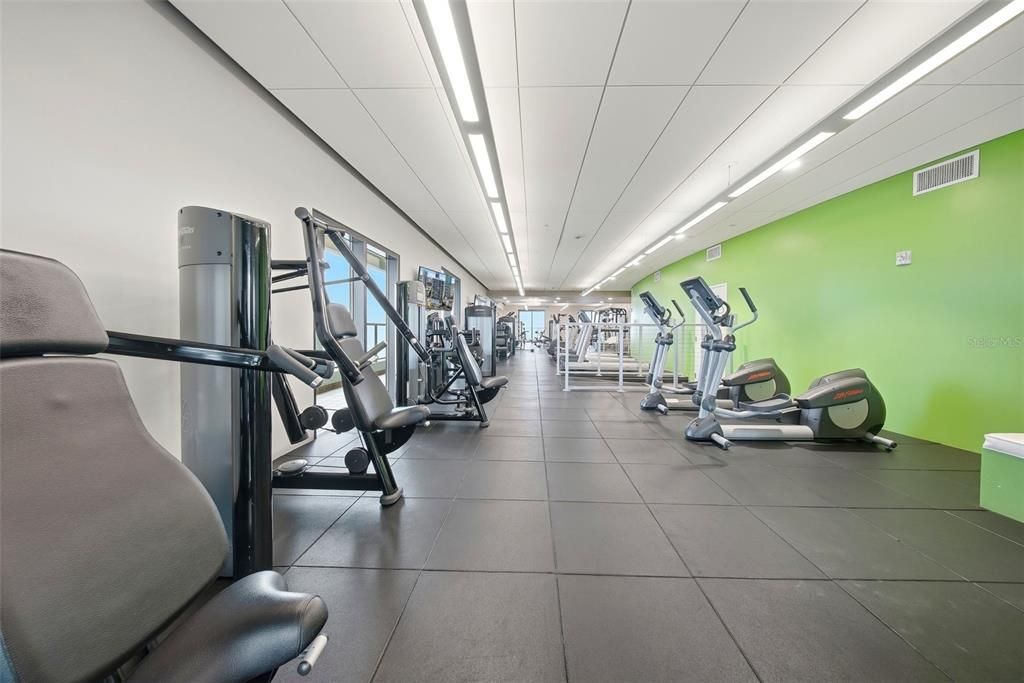 For Sale: $825,000 (3 beds, 2 baths, 1905 Square Feet)