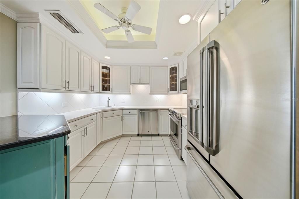 For Sale: $825,000 (3 beds, 2 baths, 1905 Square Feet)