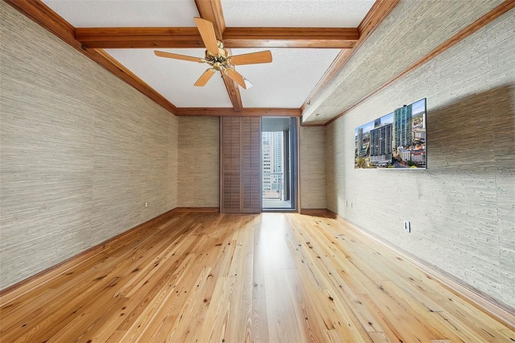 For Sale: $825,000 (3 beds, 2 baths, 1905 Square Feet)