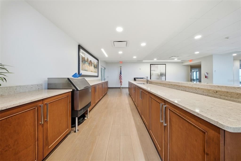 For Sale: $825,000 (3 beds, 2 baths, 1905 Square Feet)