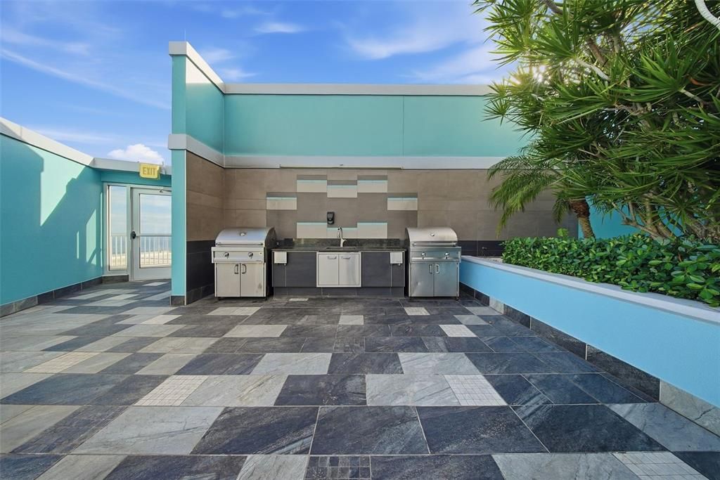 For Sale: $825,000 (3 beds, 2 baths, 1905 Square Feet)