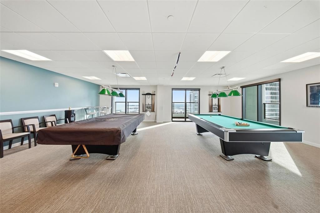 For Sale: $825,000 (3 beds, 2 baths, 1905 Square Feet)