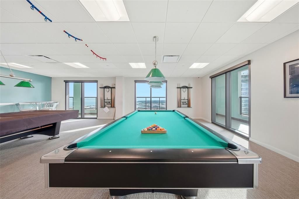 For Sale: $825,000 (3 beds, 2 baths, 1905 Square Feet)