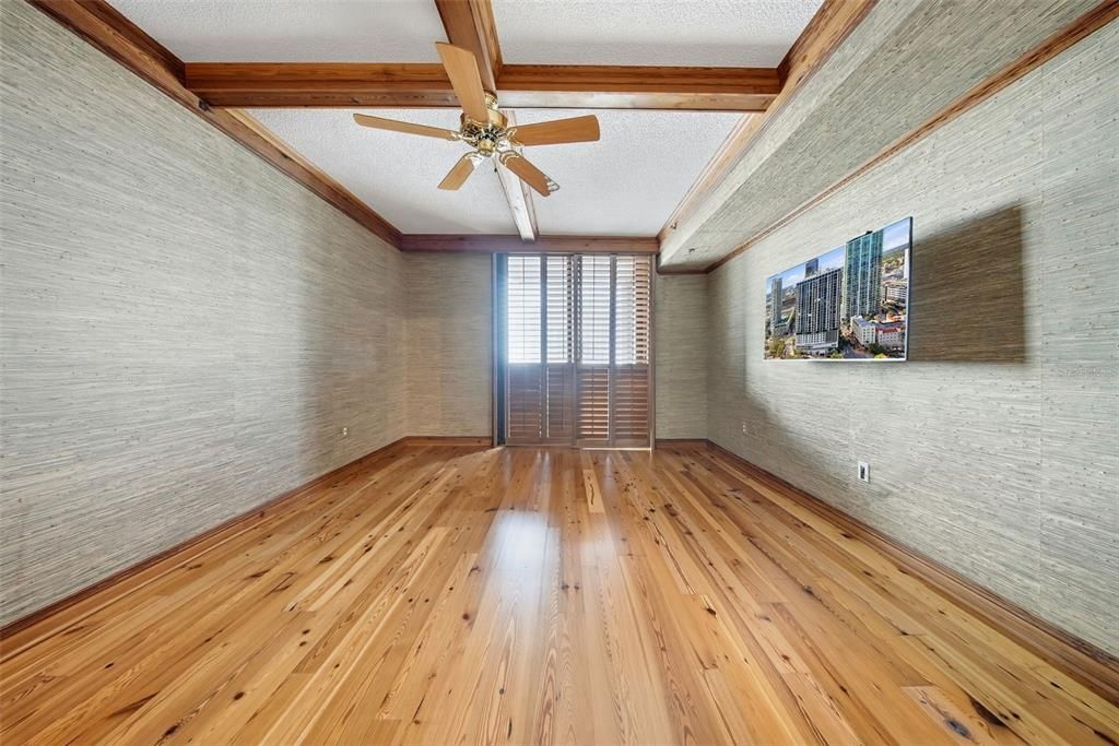 For Sale: $825,000 (3 beds, 2 baths, 1905 Square Feet)