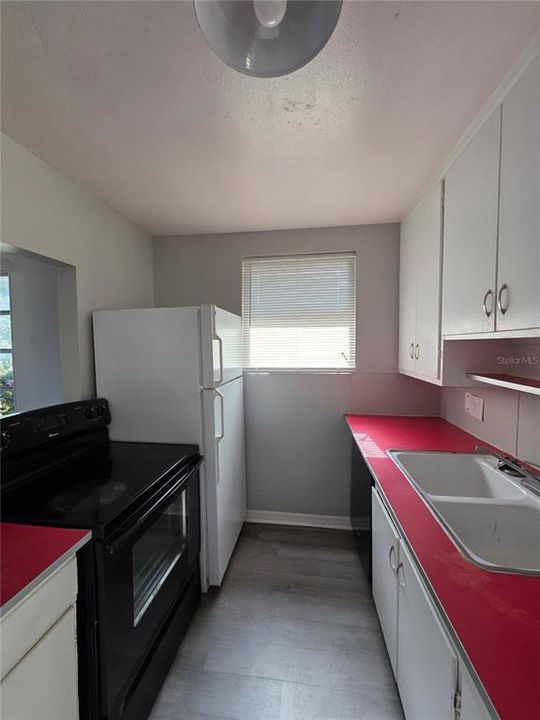 В аренду: $1,700 (3 спален, 2 ванн, 1632 Квадратных фут)