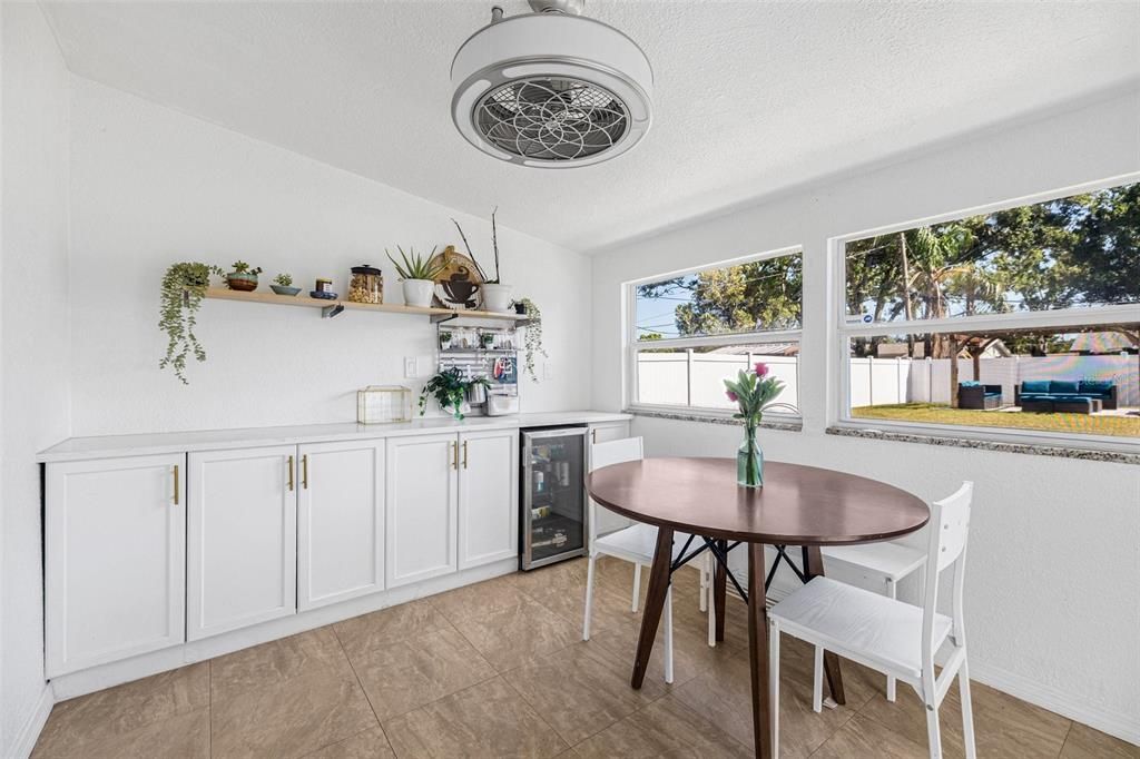 For Rent: $3,500 (3 beds, 2 baths, 1026 Square Feet)