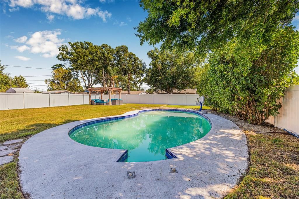 For Rent: $3,500 (3 beds, 2 baths, 1026 Square Feet)