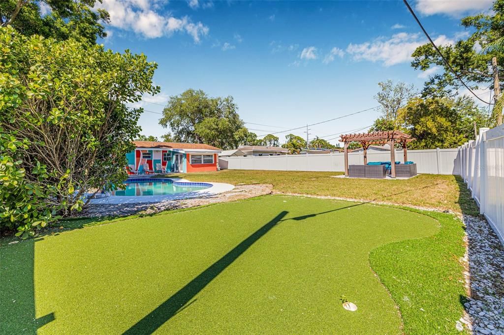 For Rent: $3,500 (3 beds, 2 baths, 1026 Square Feet)