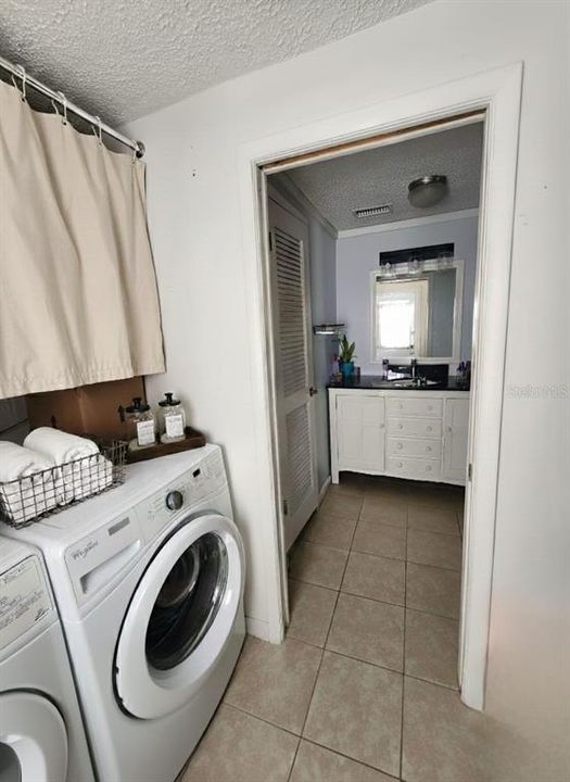 На продажу: $260,000 (3 спален, 2 ванн, 1448 Квадратных фут)