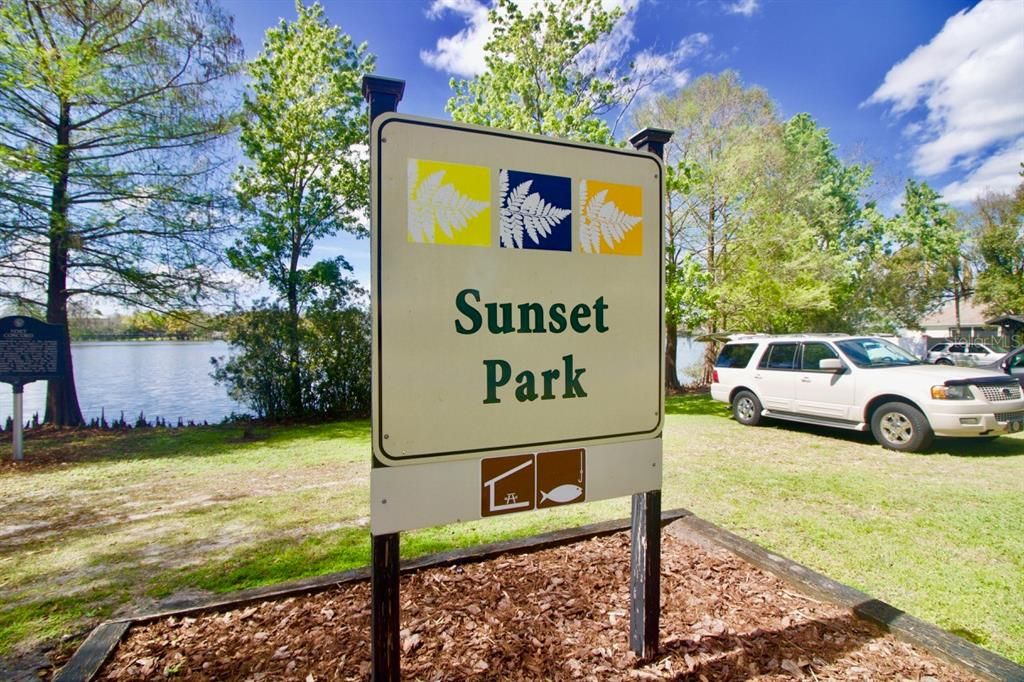 На продажу: $269,000 (3 спален, 2 ванн, 1163 Квадратных фут)