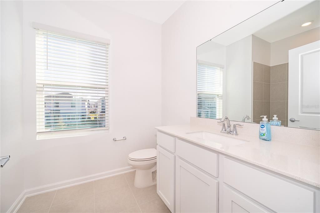 En Venta: $429,000 (3 camas, 2 baños, 1631 Pies cuadrados)