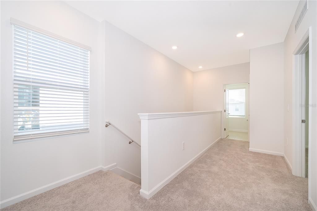 En Venta: $429,000 (3 camas, 2 baños, 1631 Pies cuadrados)