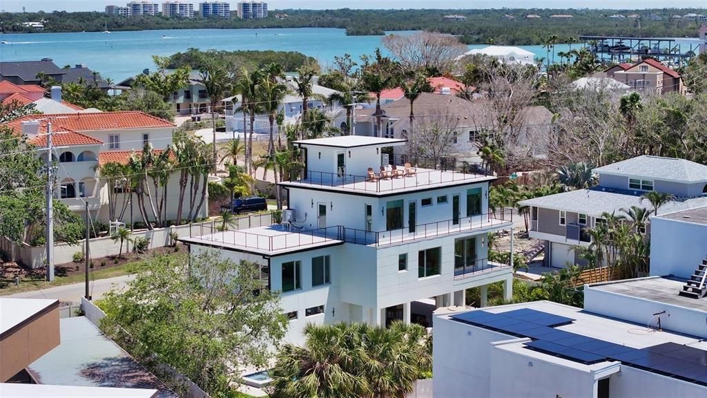 For Sale: $3,990,000 (4 beds, 4 baths, 3676 Square Feet)