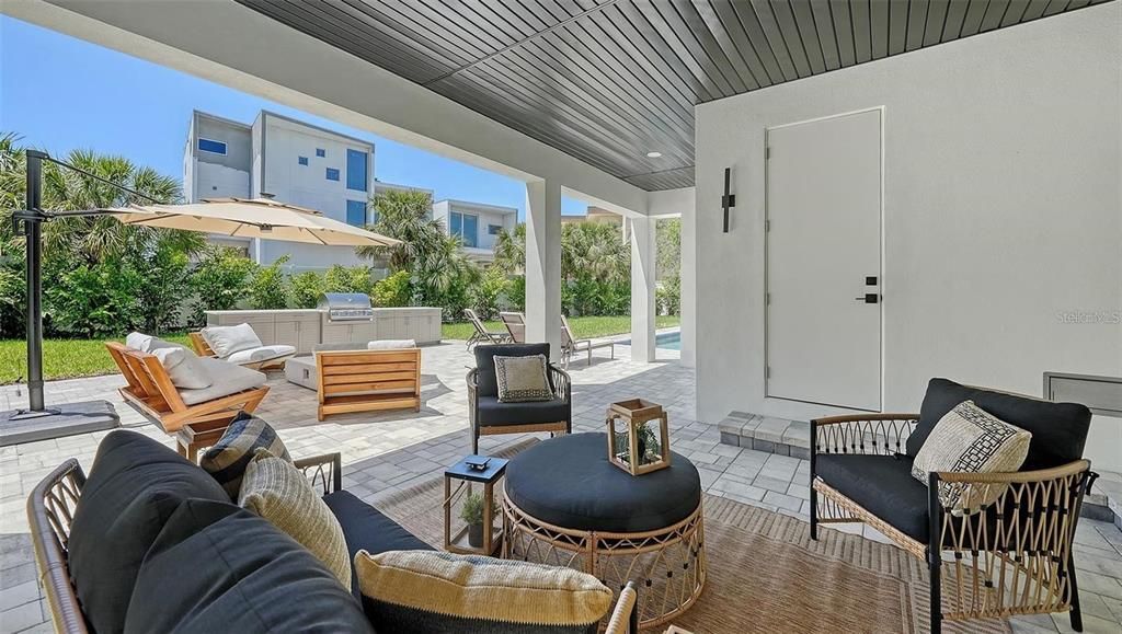 For Sale: $3,990,000 (4 beds, 4 baths, 3676 Square Feet)