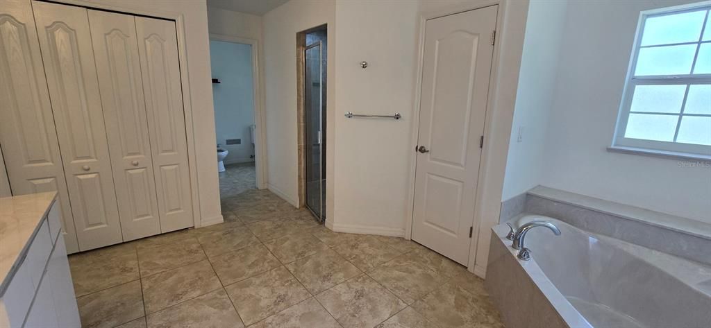 出租: $2,795 (4 贝兹, 3 浴室, 2637 平方英尺)