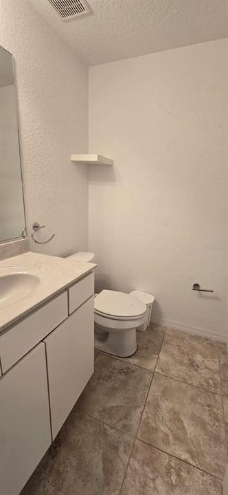 出租: $2,795 (4 贝兹, 3 浴室, 2637 平方英尺)