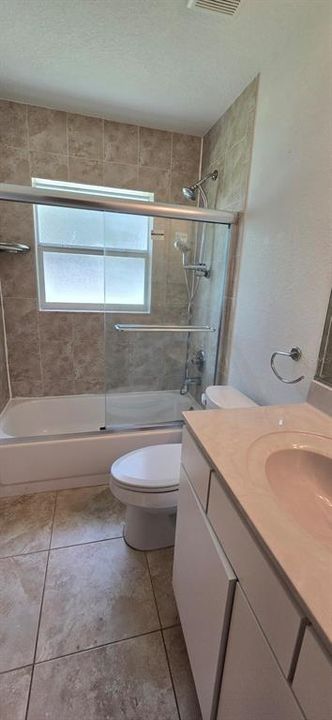 出租: $2,795 (4 贝兹, 3 浴室, 2637 平方英尺)