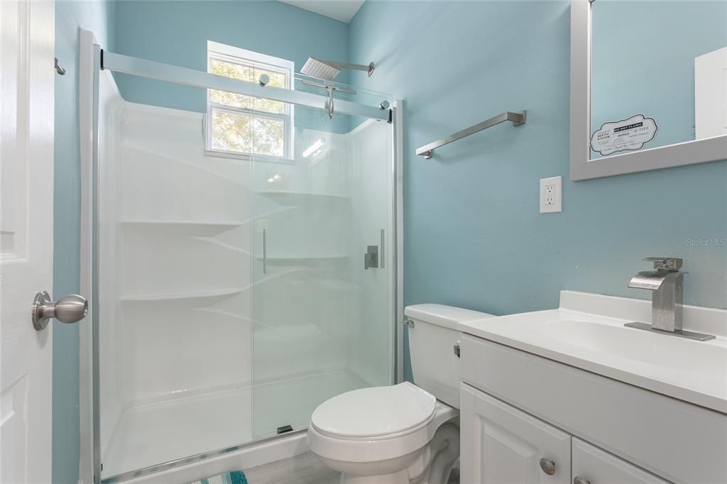 For Sale: $350,000 (3 beds, 3 baths, 1153 Square Feet)