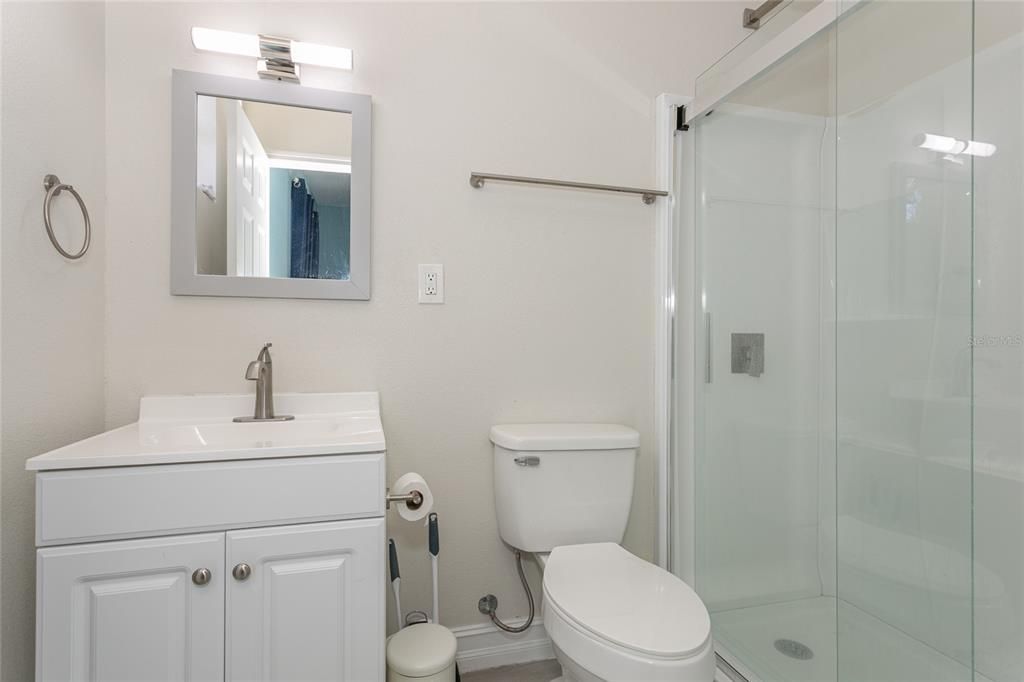 For Sale: $350,000 (3 beds, 3 baths, 1153 Square Feet)