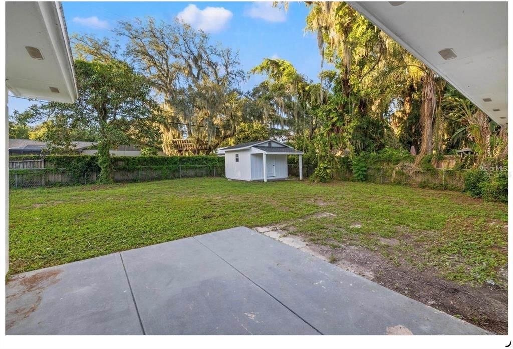 For Rent: $2,200 (3 beds, 2 baths, 1690 Square Feet)