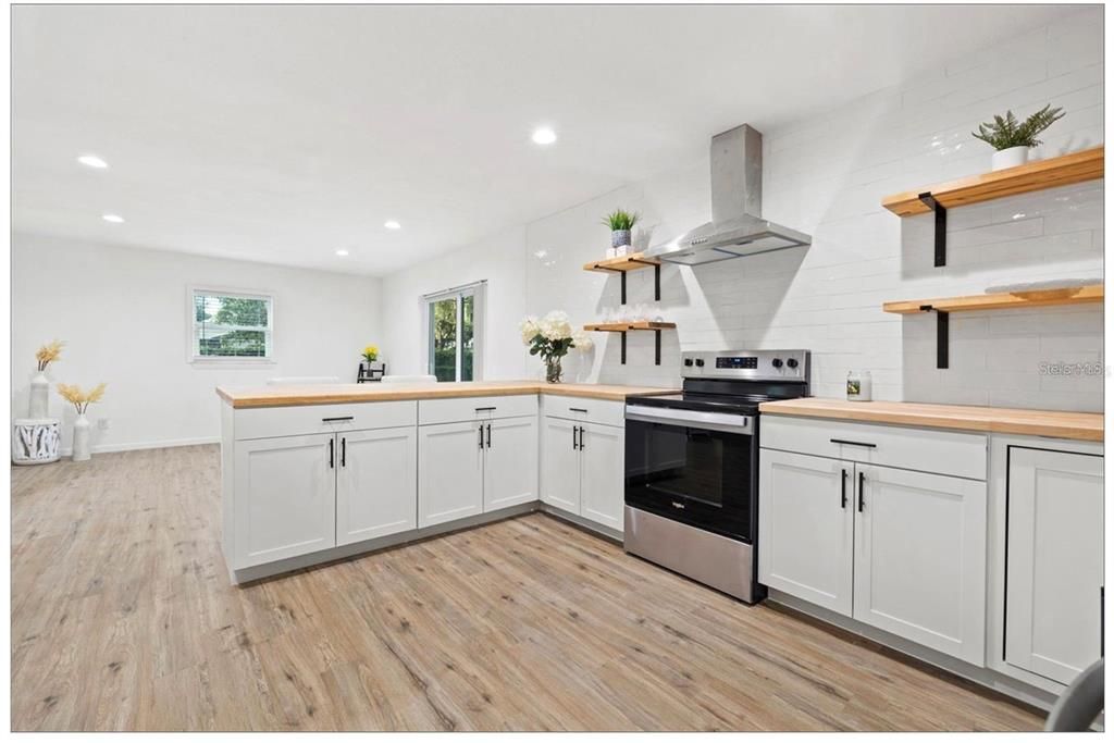 For Rent: $2,200 (3 beds, 2 baths, 1690 Square Feet)