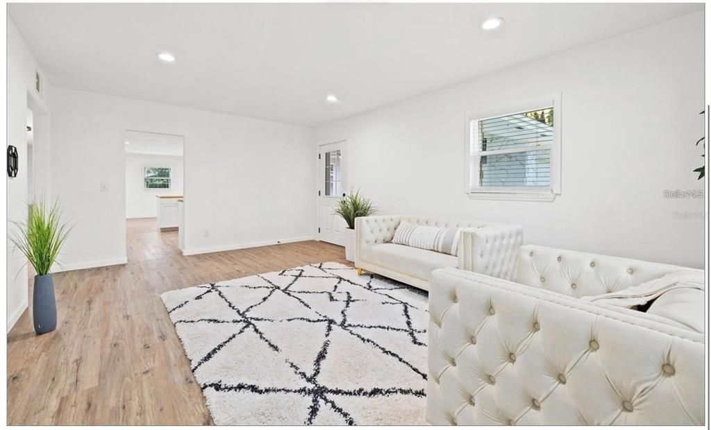 For Rent: $2,200 (3 beds, 2 baths, 1690 Square Feet)