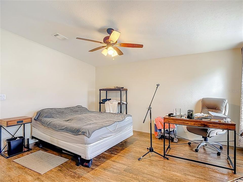 For Sale: $239,500 (3 beds, 2 baths, 1508 Square Feet)