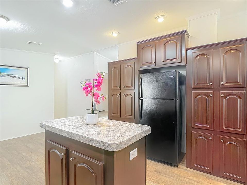 For Sale: $239,500 (3 beds, 2 baths, 1508 Square Feet)